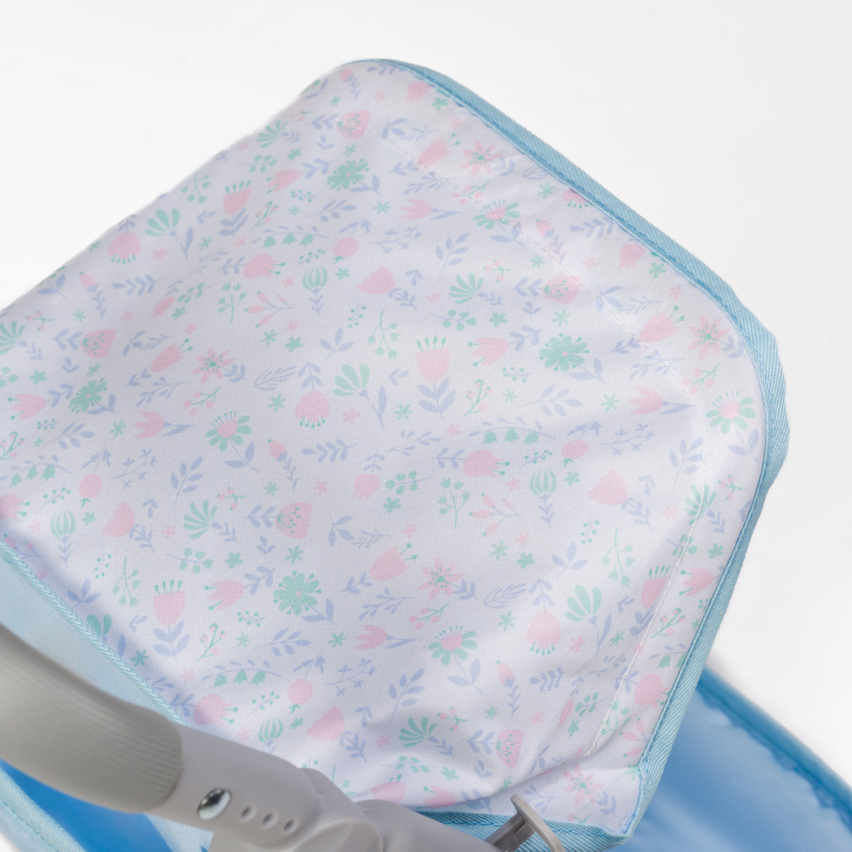 Silla de paseo plegable con asiento reclinable