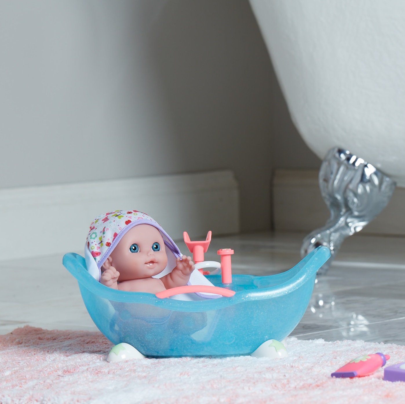 Bañera bebé con muñeca y accesorios